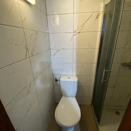 Falata Quarto em Acomodações Particulares *